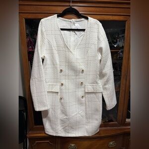 Chic White Double-Breasted Blazer Dress